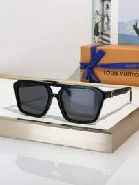 Picture of Louis Vuitton Sunglasses _SKUfw76706016fw